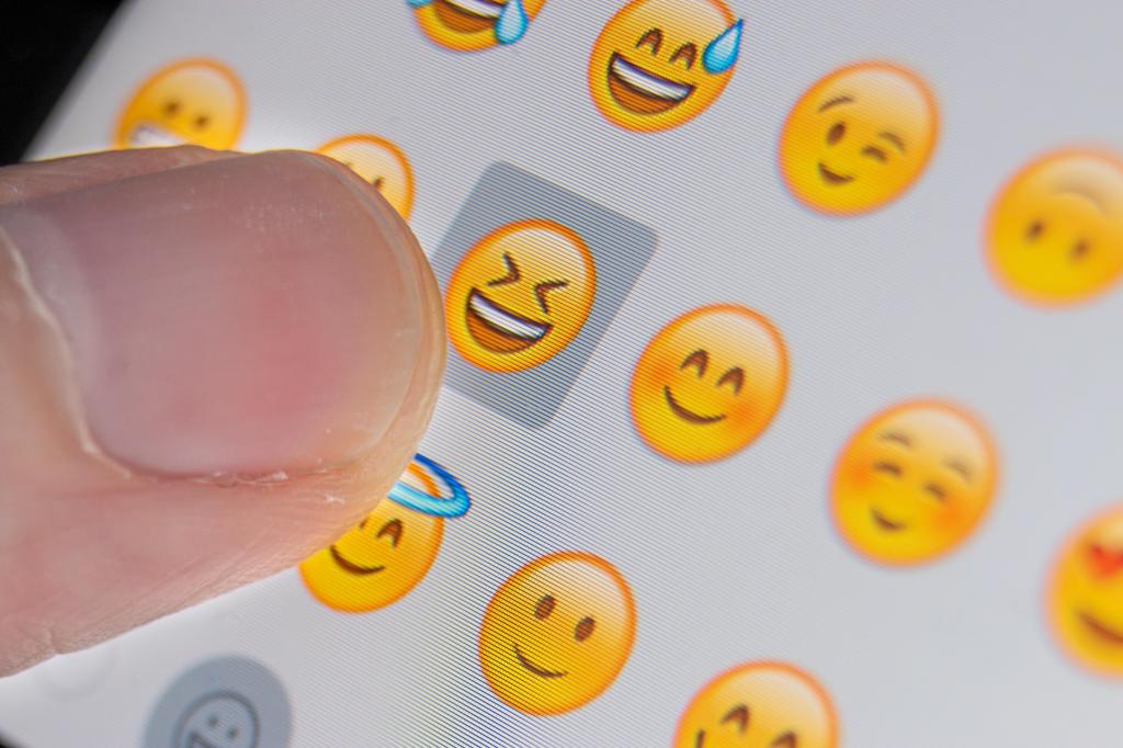 These are the 8 new emojis that will be added to your smartphone: 'I feel so first'