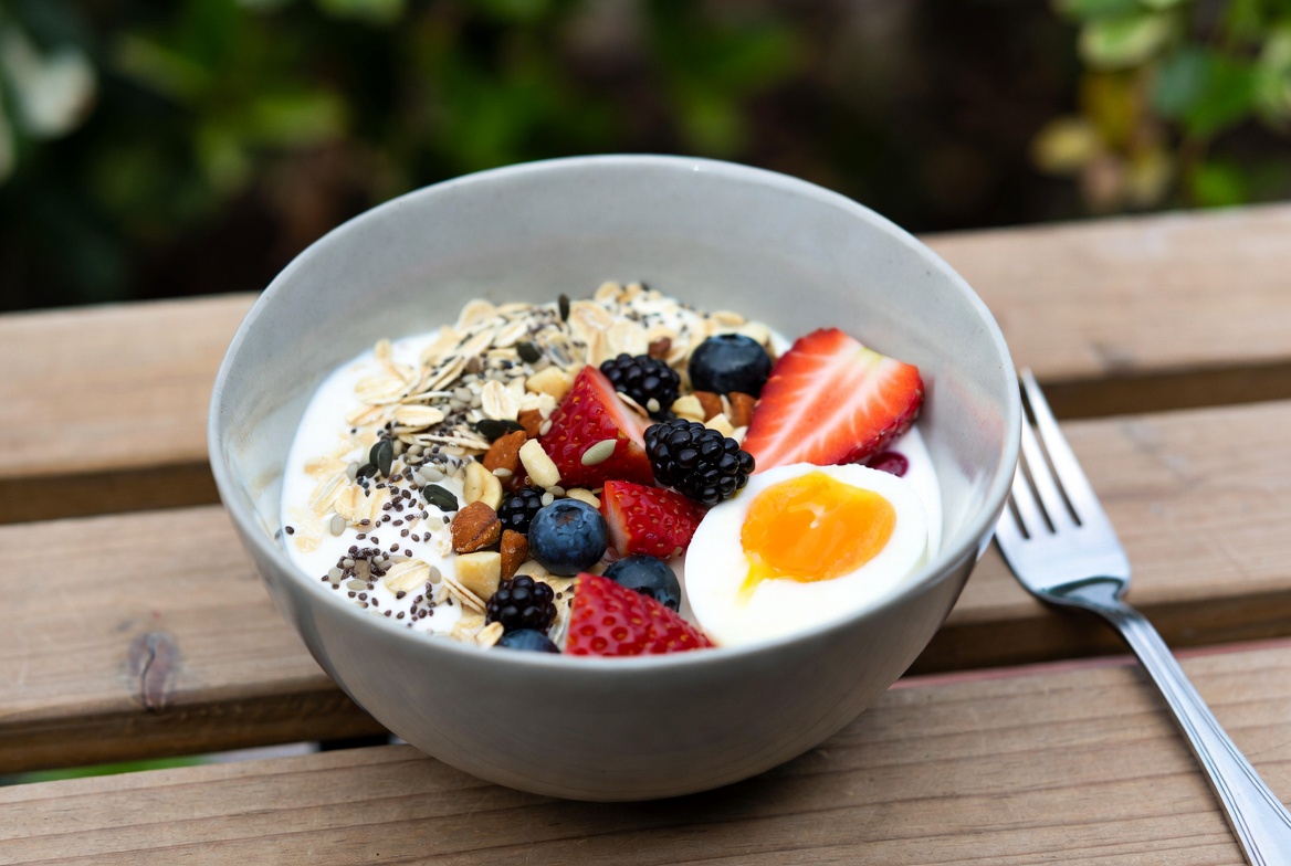 Café da Manhã Simples e Saudável para Resultados Rápidos: Guia Prático com Receitas, Estratégias Metabólicas e Dicas para Emagrecimento