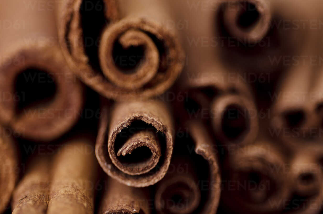 Chá Detox de Canela: A Receita Completa para Acelerar Seu Emagrecimento e Bem-Estar!